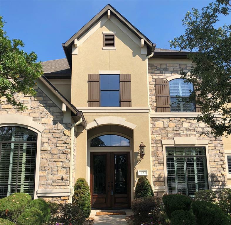 Property Photo: 19 Chesham Mews TX 77459