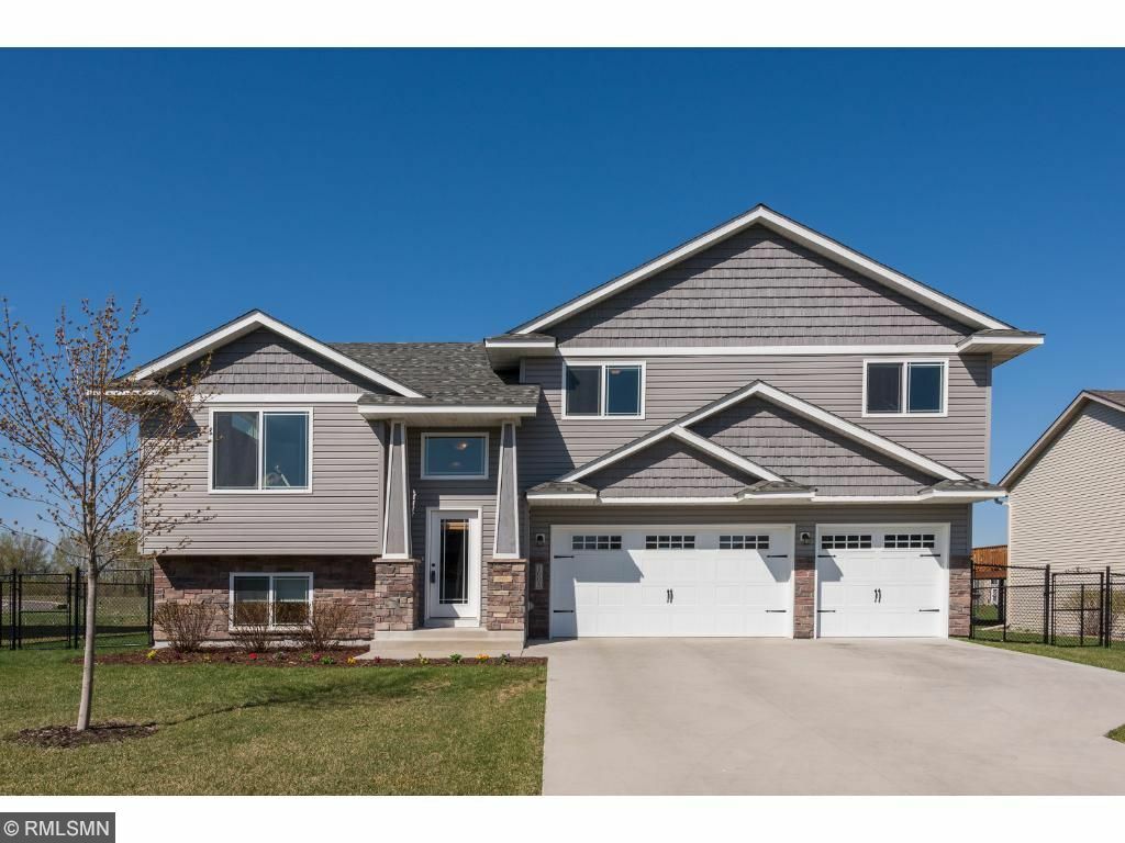 Property Photo:  1605 Pinecone Lane  MN 55360 