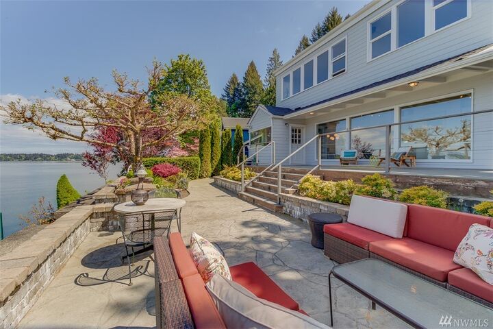 Property Photo:  3312 French Loop NW  WA 98502 