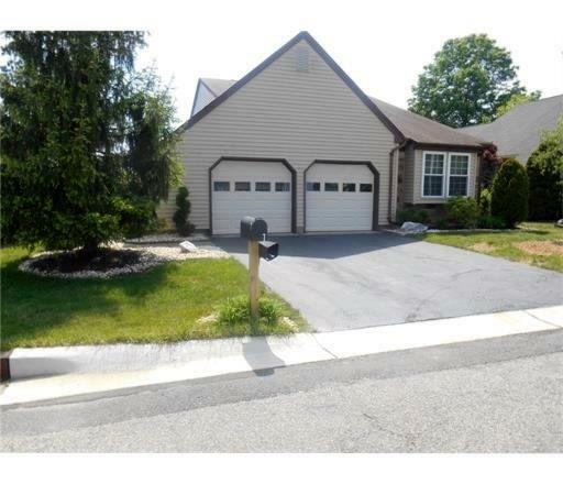 Property Photo:  7 Aaron Burr Court  NJ 08831 