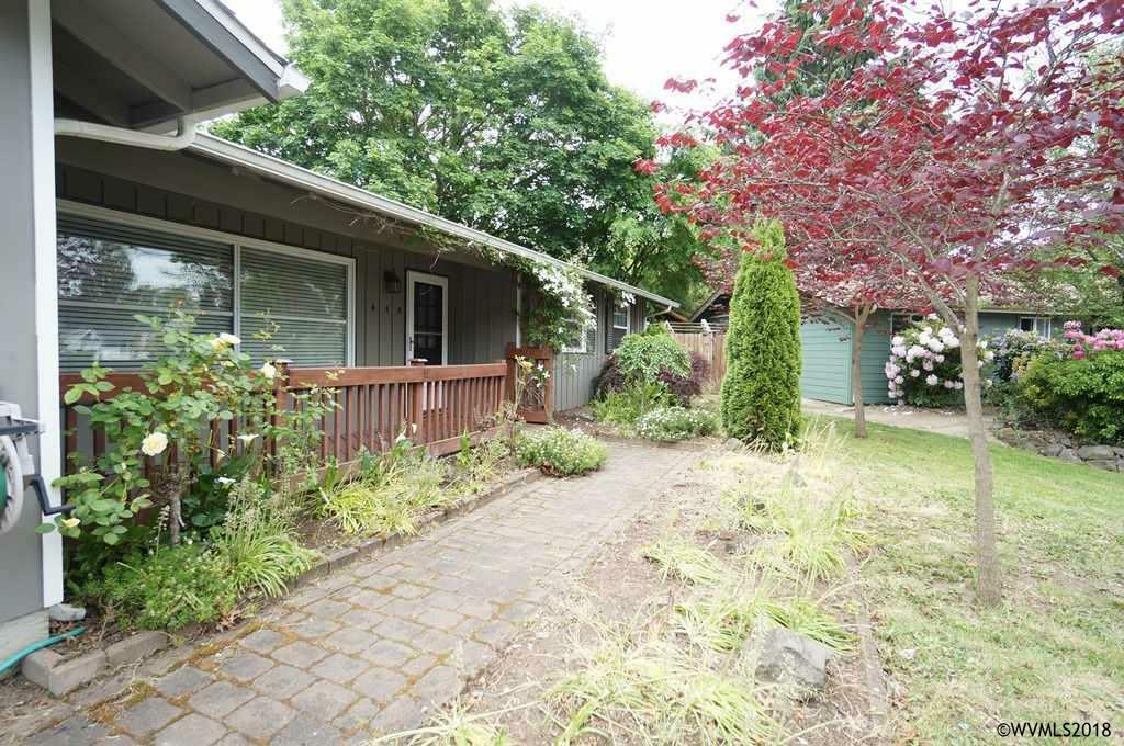 Property Photo:  444 Hornet Ct  OR 97303 