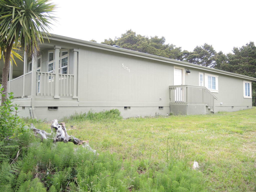 Property Photo:  5075 SW Pacific Coast Hwy  OR 97394 
