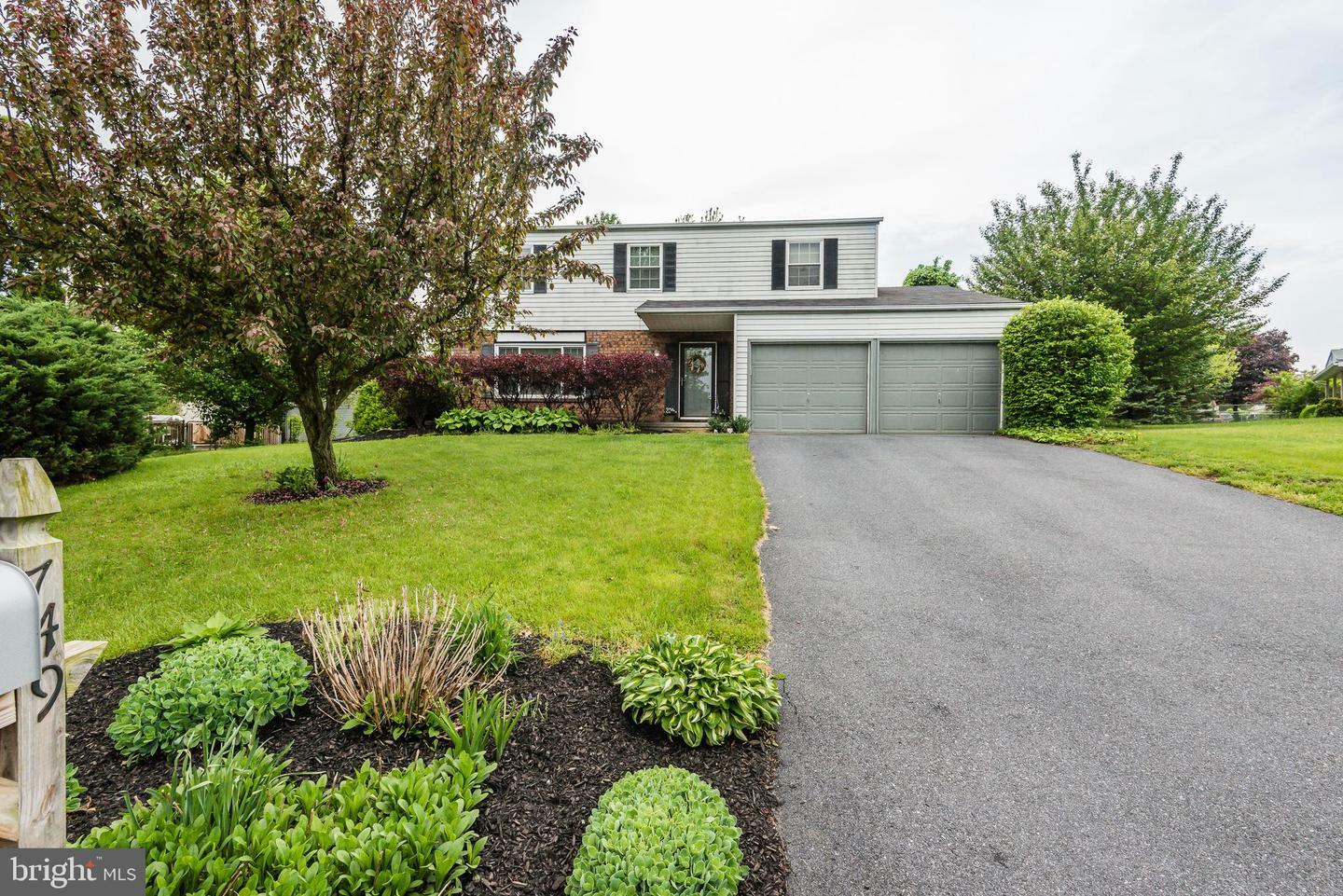 Property Photo:  749 Martin Lane  PA 17111 