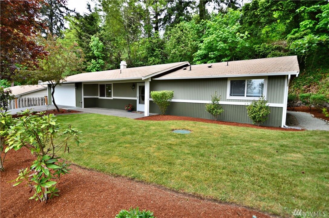Property Photo: 4807 110th Av Ct E WA 98372