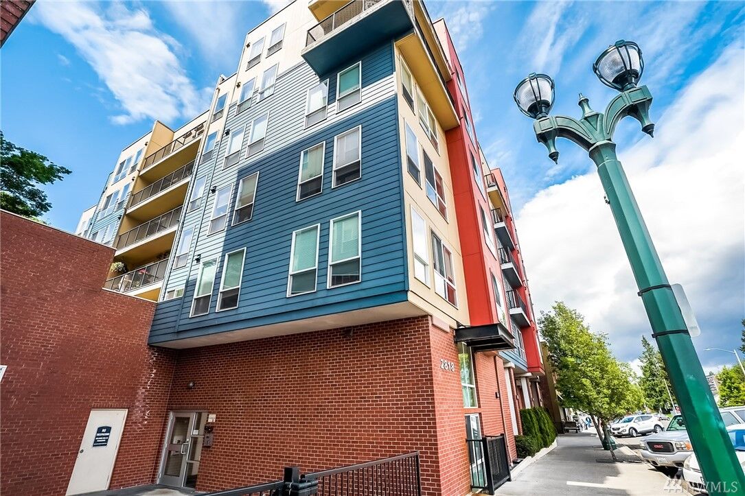 Property Photo: 2818 Grand Ave B509 WA 98021