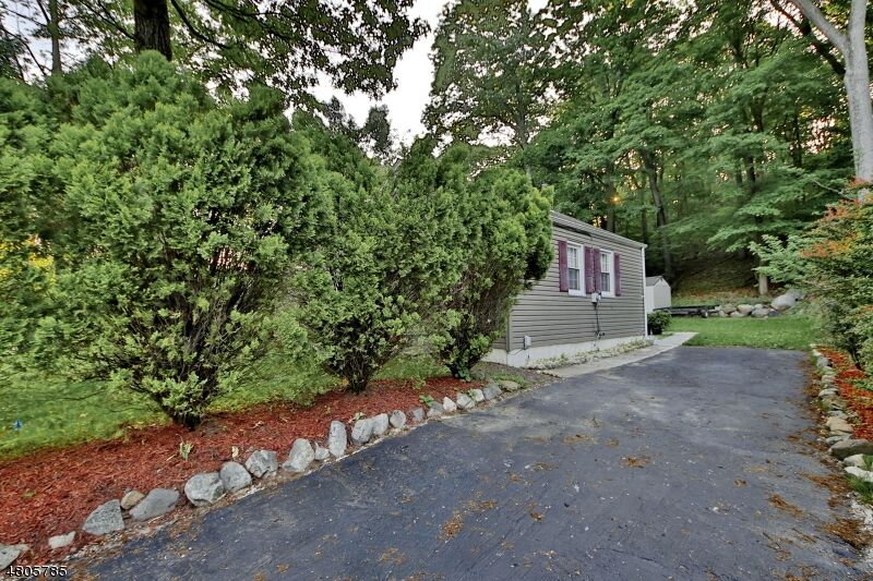 Property Photo: 350 Skyline Lakes Dr NJ 07456