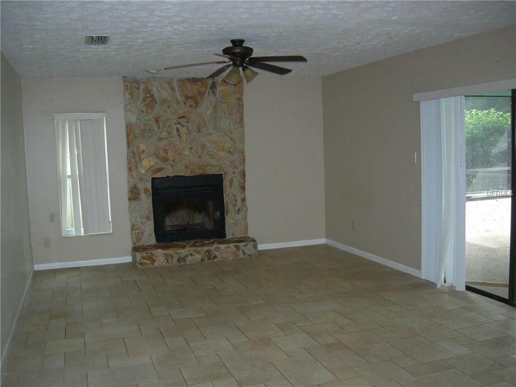 Property Photo:  401 Bloomingfield Drive  FL 33511 