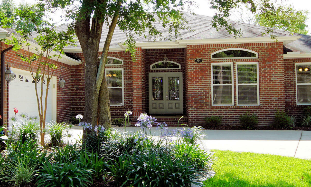 Property Photo:  834 Coldwater Creek Circle  FL 32578 