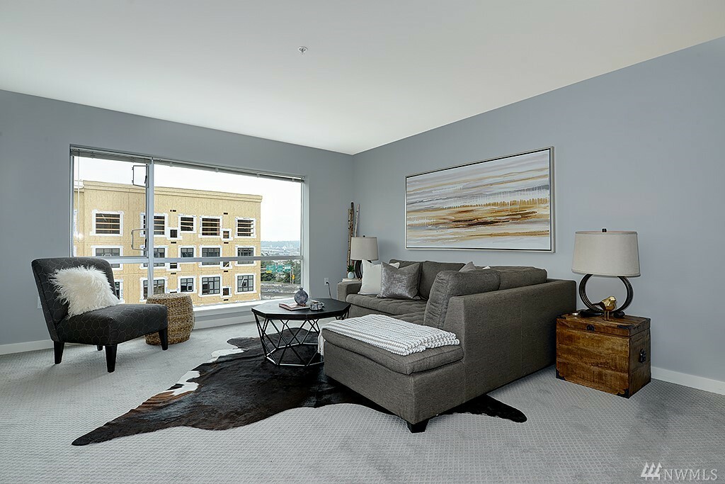 Property Photo: 321 10th Ave S 709 WA 98104