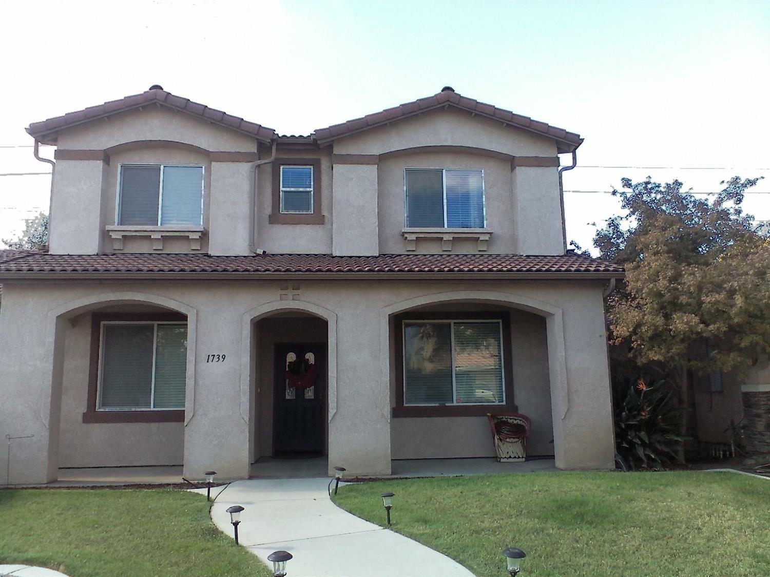 1739 S Laguna Street  Visalia CA 93292 photo