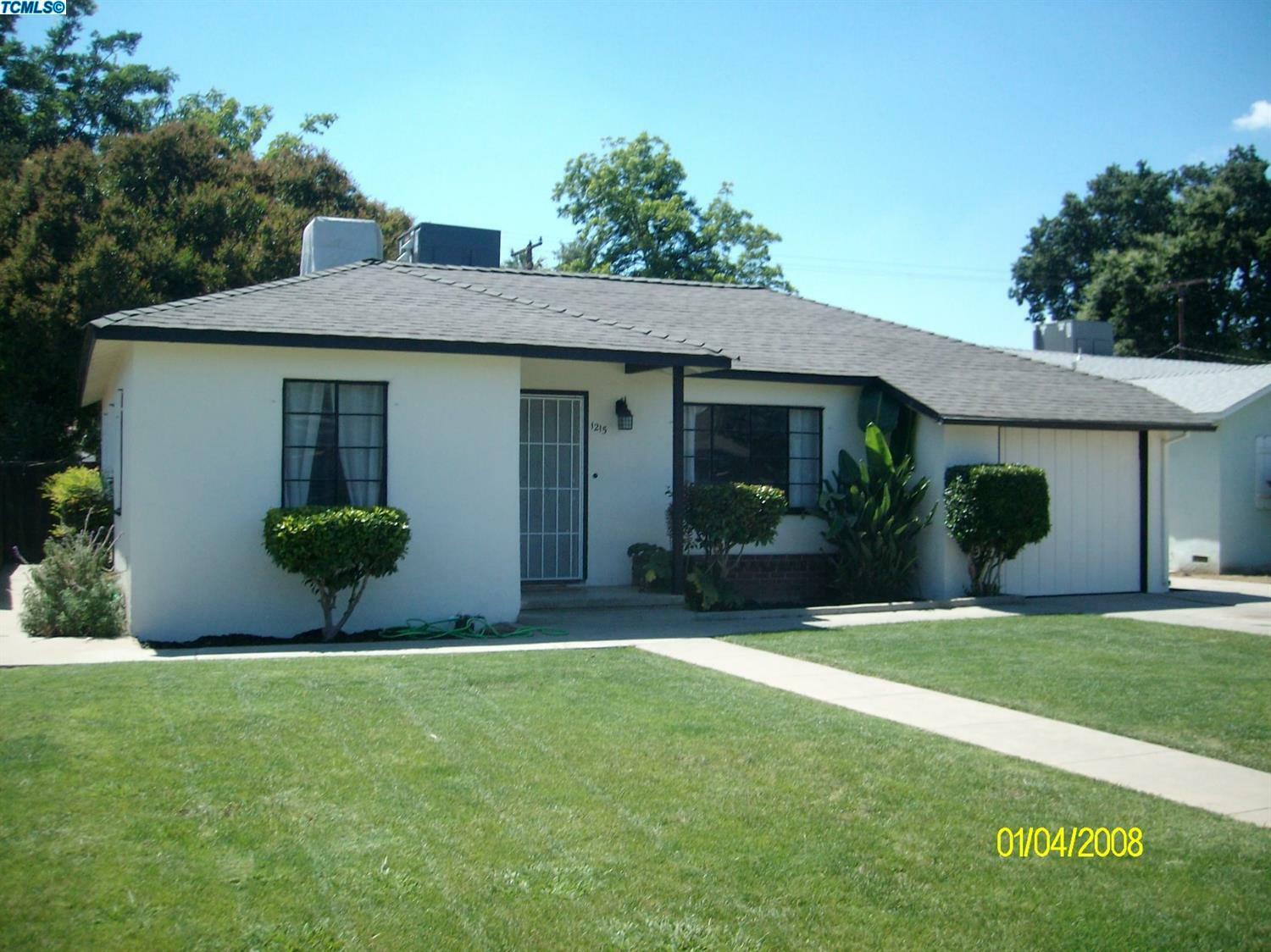 Property Photo:  1215 S Church Street  CA 93277 