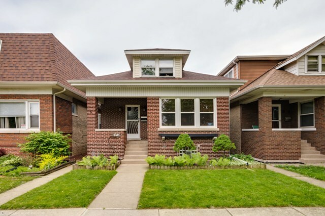 Property Photo:  5119 Marmora Avenue  IL 60630 