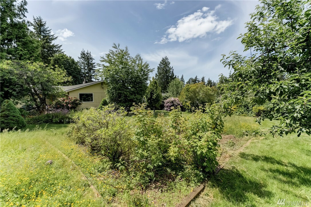 Property Photo:  3715 York St  WA 98229 