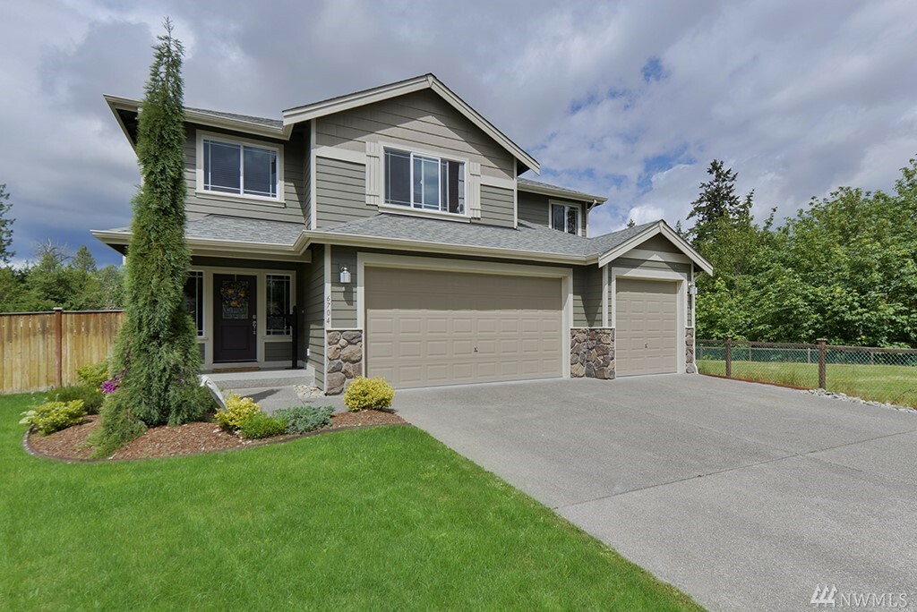 Property Photo: 6704 206th St Ct E WA 98387
