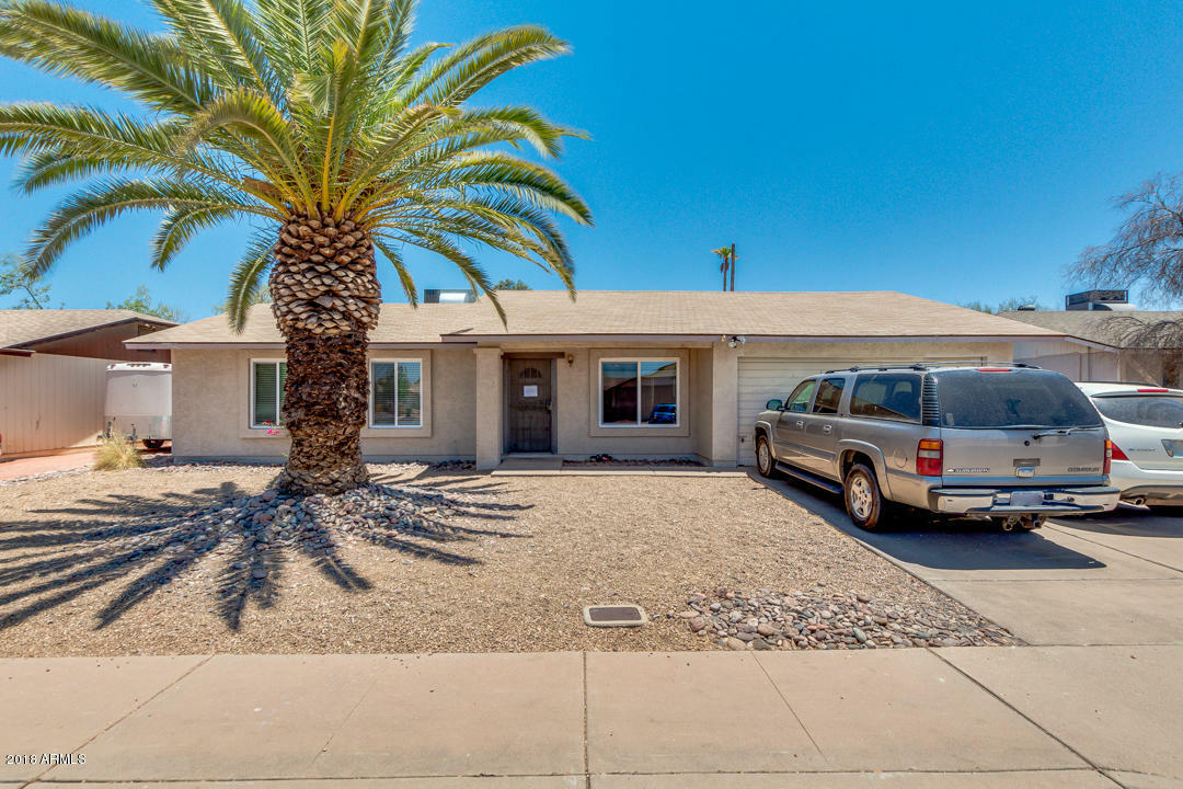 Property Photo:  719 S 35th Place  AZ 85204 