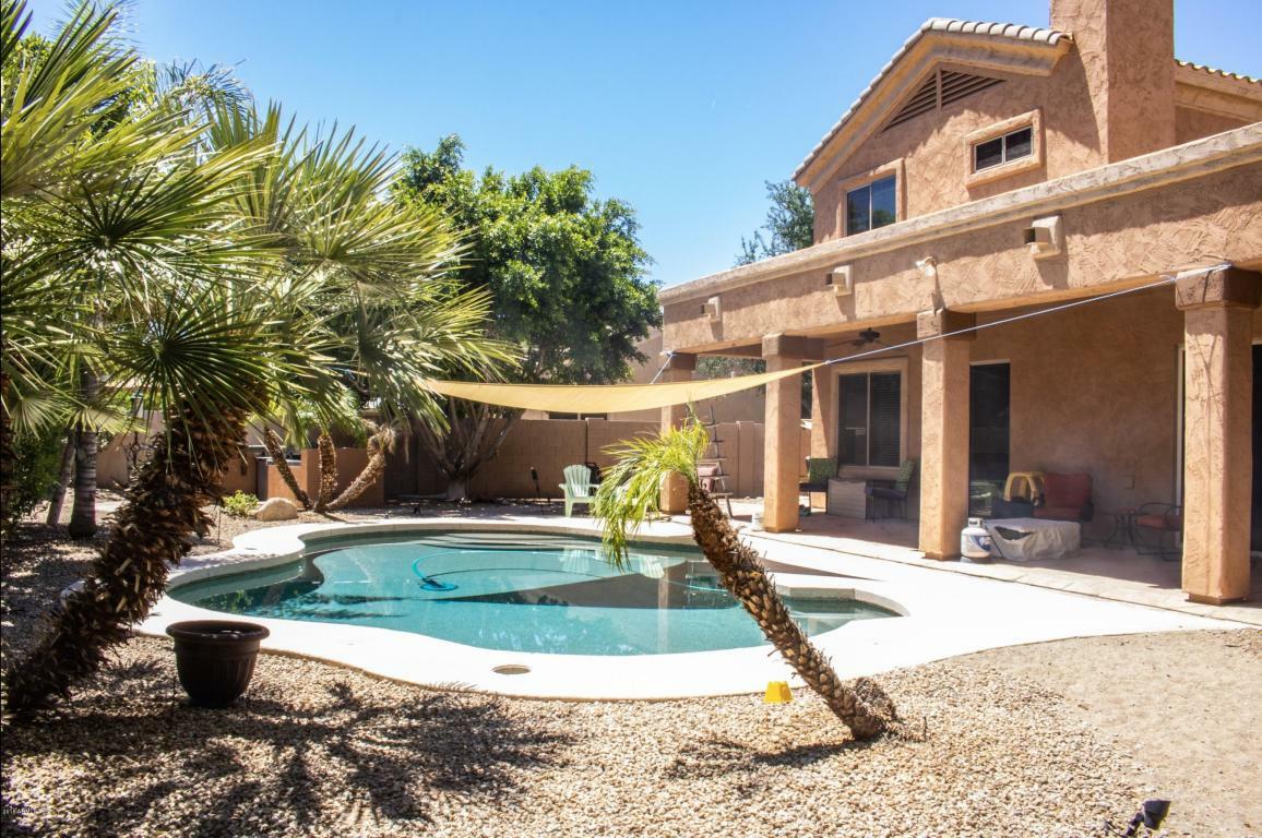 Property Photo: 6111 W Topeka Drive AZ 85308