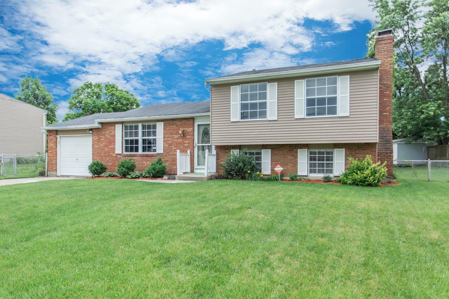 Property Photo: 2827 Quaker Court OH 45251