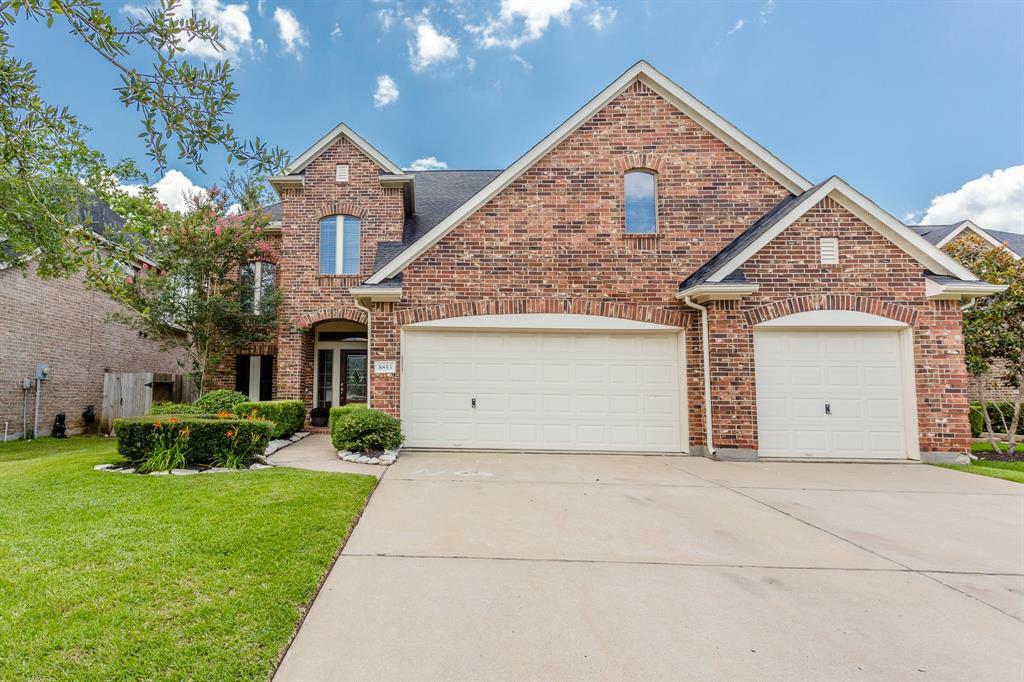Property Photo: 8853 Snowy Owl Loop TX 77459