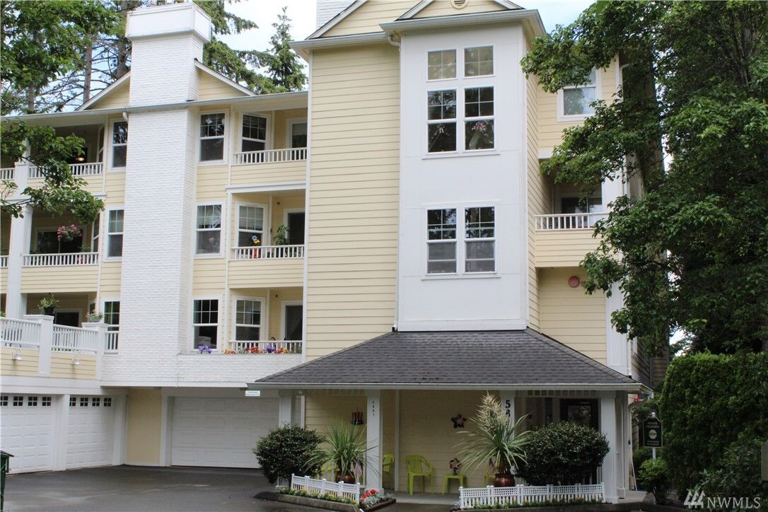 Property Photo: 5801 200th St SW 103 WA 98036