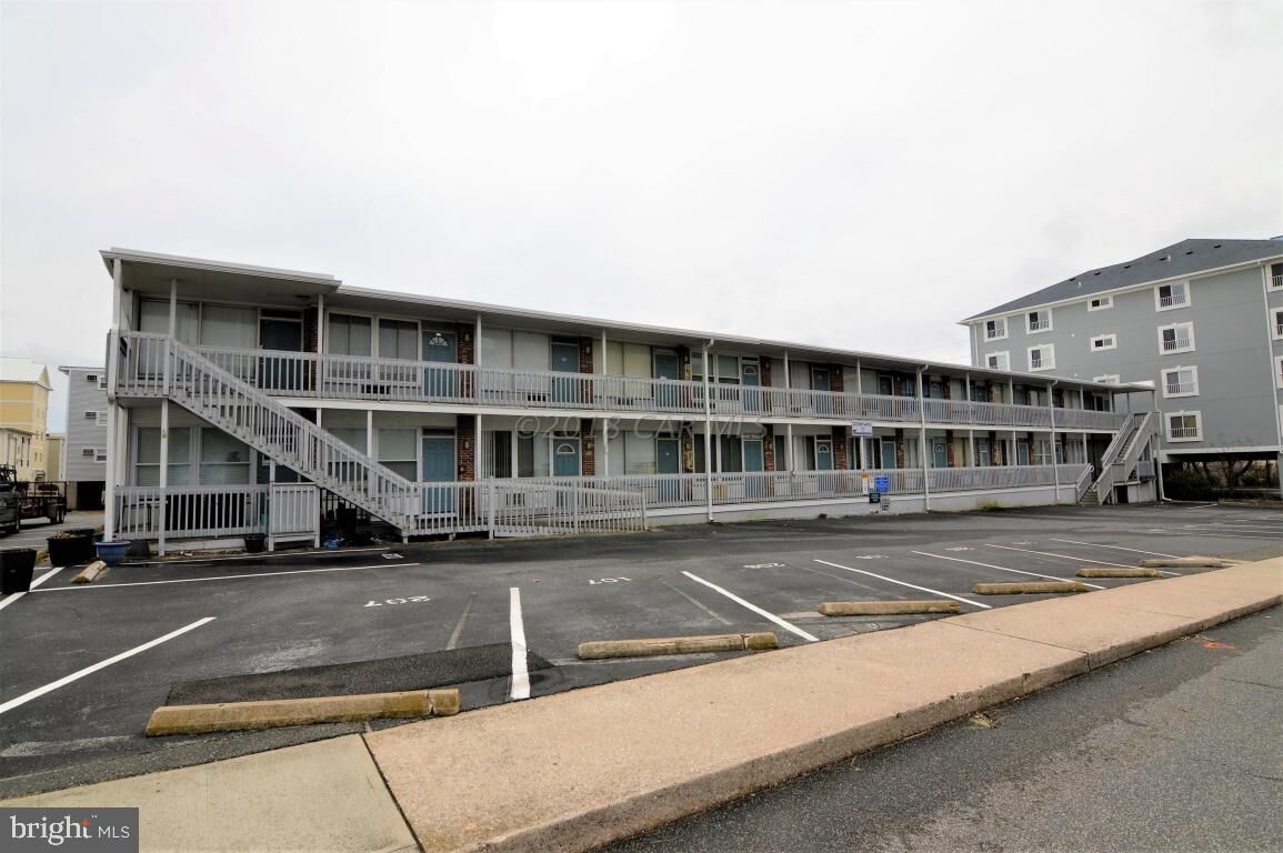 Property Photo:  7 45th Street 208  MD 21842 