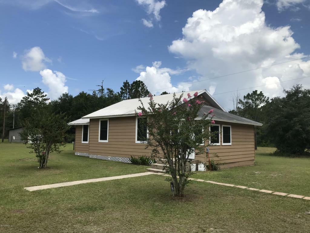 Property Photo:  142 McLaury Drive  FL 32177 