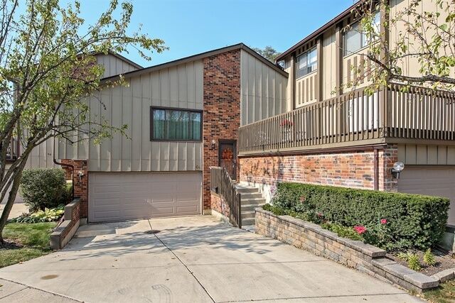 Property Photo: 64 Portwine Road IL 60527