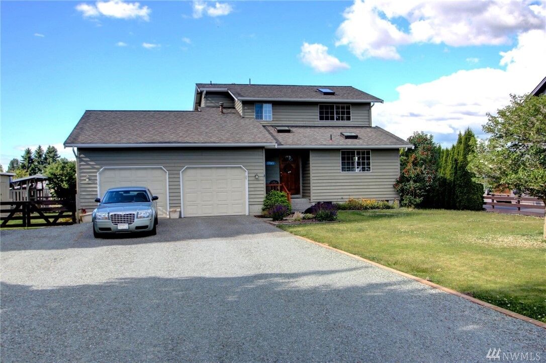 Property Photo: 17065 Avon St WA 98273