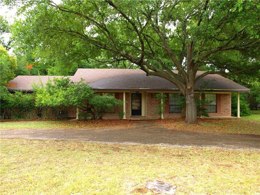 Property Photo:  4102 Sequoia Trail  TX 78628 
