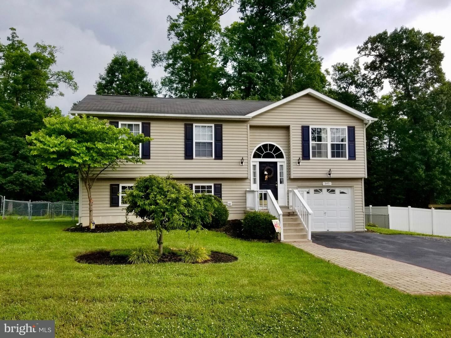 Property Photo: 345 Nottingham Boulevard WV 25405