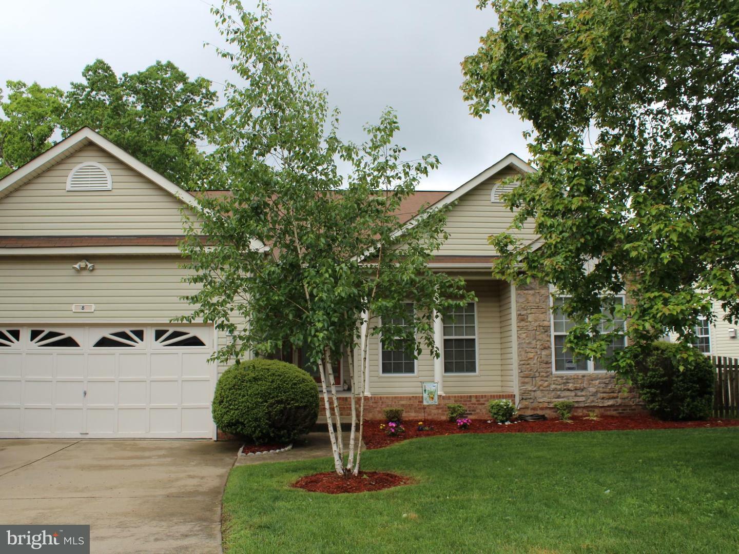 Property Photo:  8 Silverthorn Court  VA 22554 