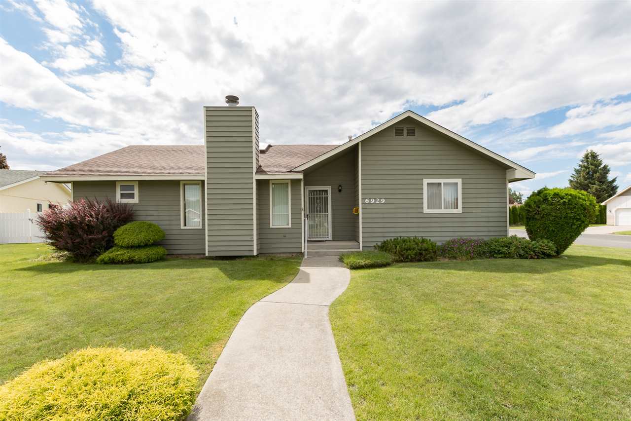 Property Photo: 6929 N Hamilton St 1 WA 99208