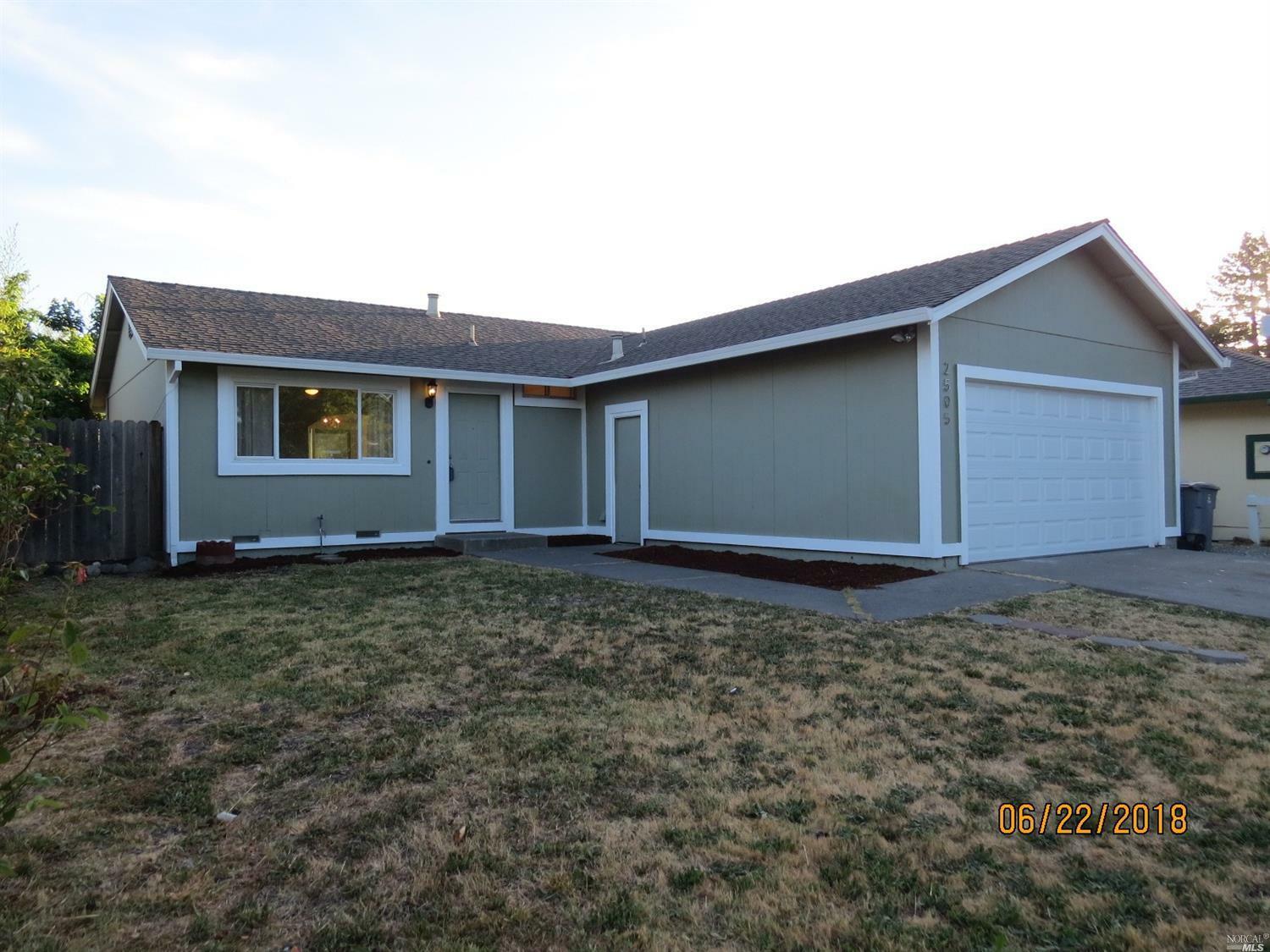 Property Photo:  2505 Joseph Ct West Court  CA 95407 