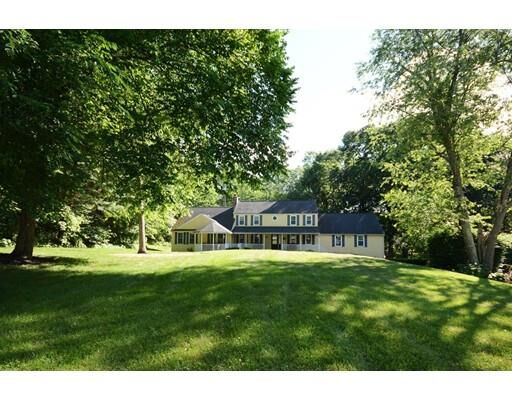 Property Photo: 10 Lincoln Dr MA 01879