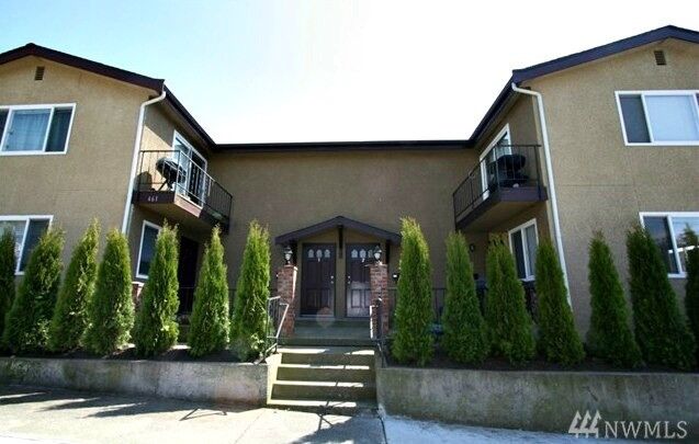 Property Photo:  461 N 39th St 4  WA 98103 