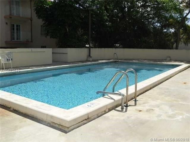 Property Photo: 911 Ponce De Leon Blvd 1501 FL 33134