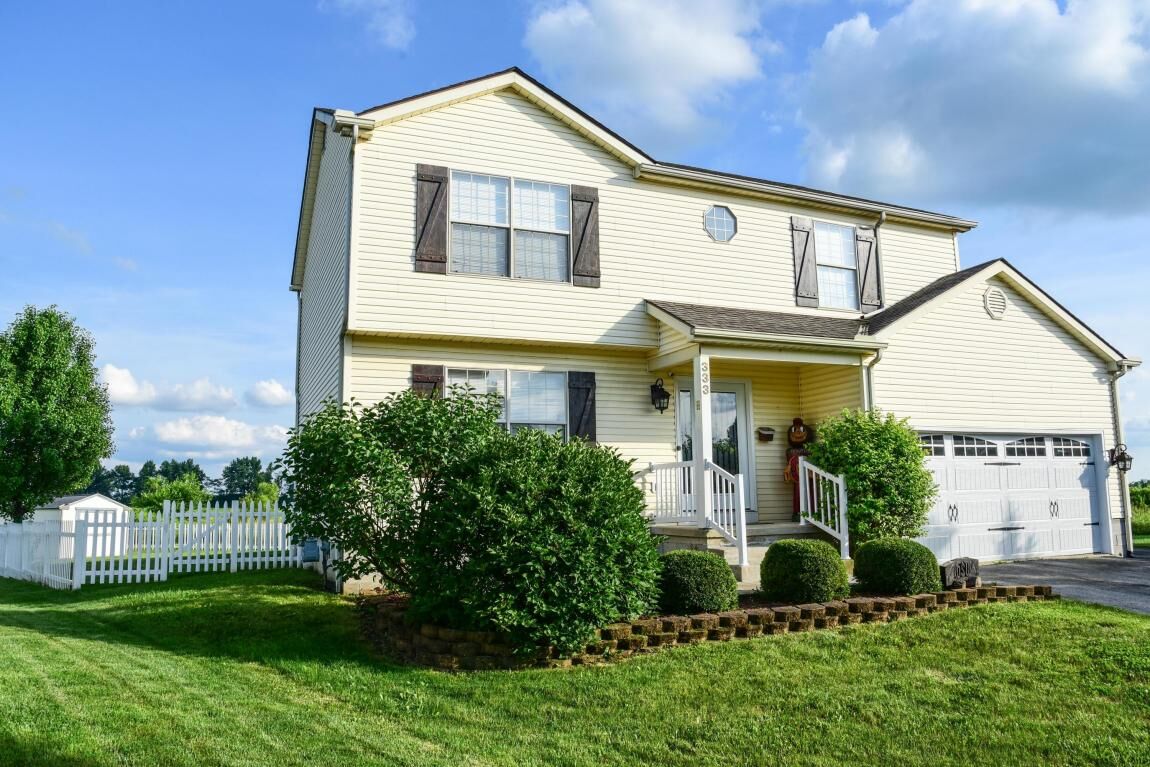 Property Photo: 333 Waterford Place OH 43315