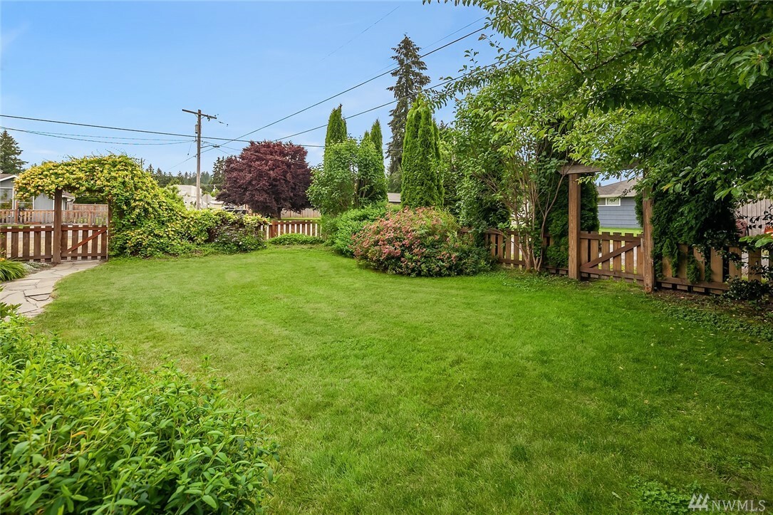 Property Photo:  31764 W Rutherford St  WA 98014 