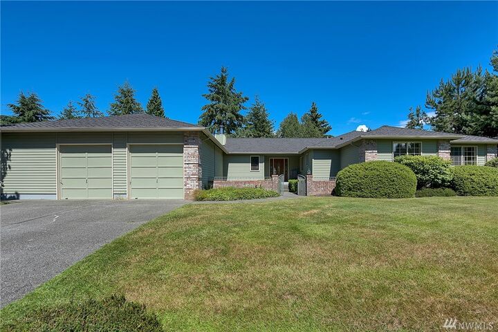 8920 Bald Eagle Dr  Blaine WA 98230 photo