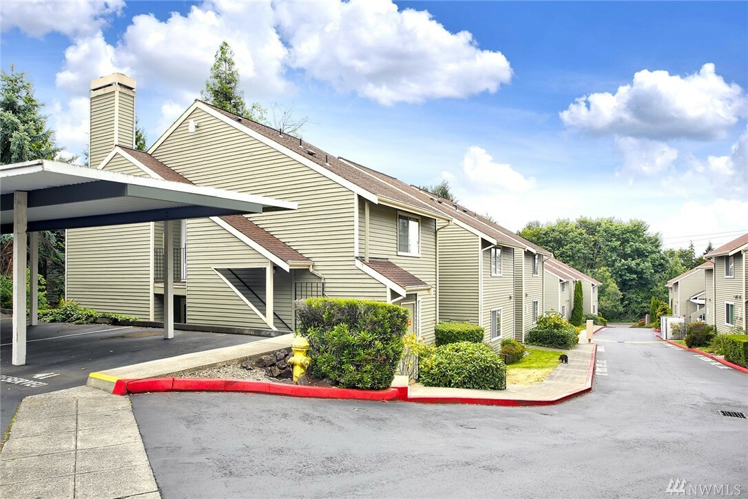 Property Photo:  1626 Grant Ave South E101  WA 98055 