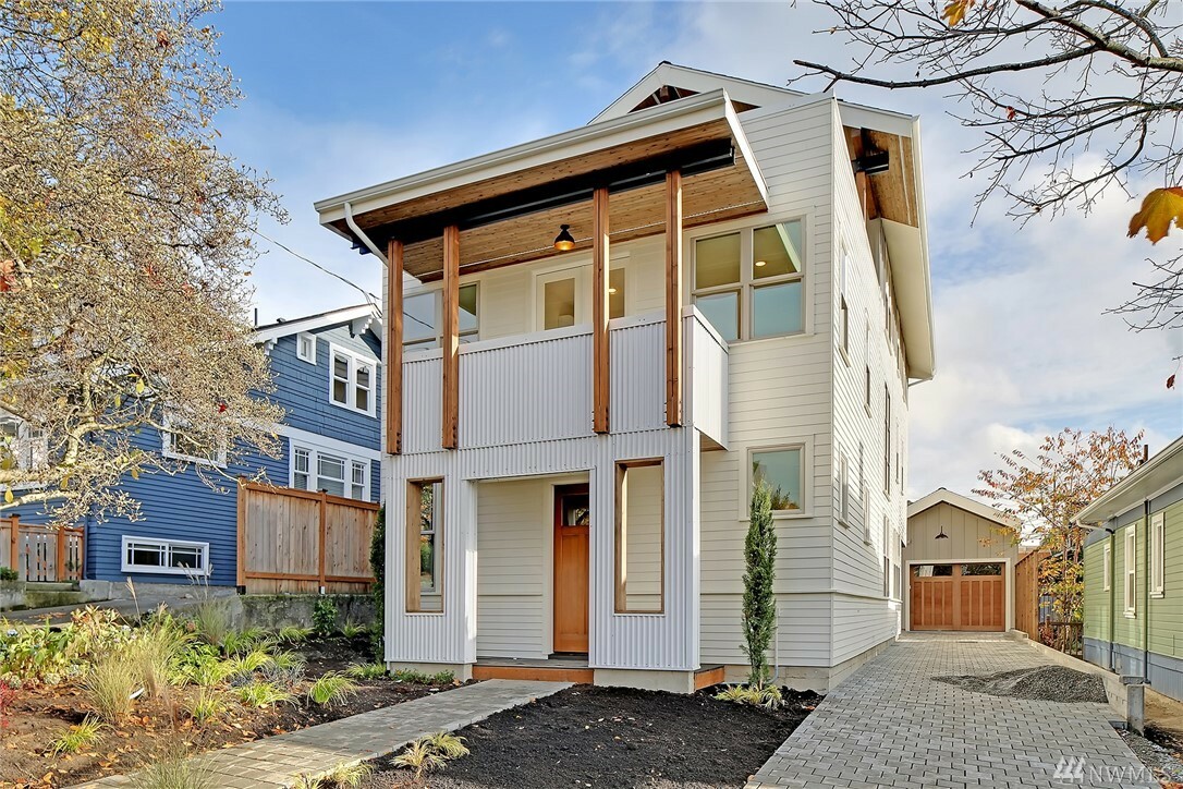 Property Photo:  4058 Latona Ave NE  WA 98105 