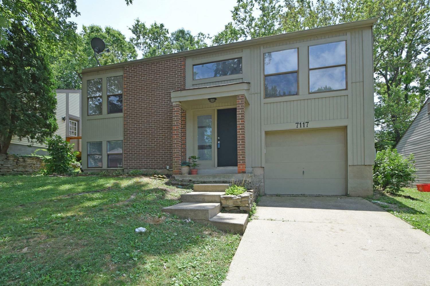 Property Photo:  7117 Woodridge Drive  OH 45230 