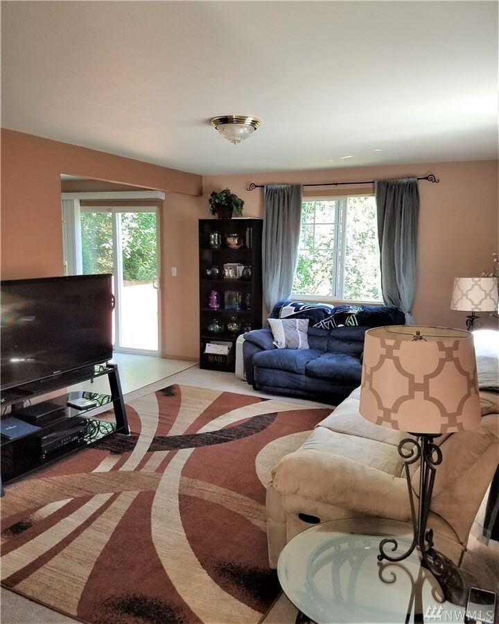 Property Photo:  6521 79th Place NE  WA 98270 