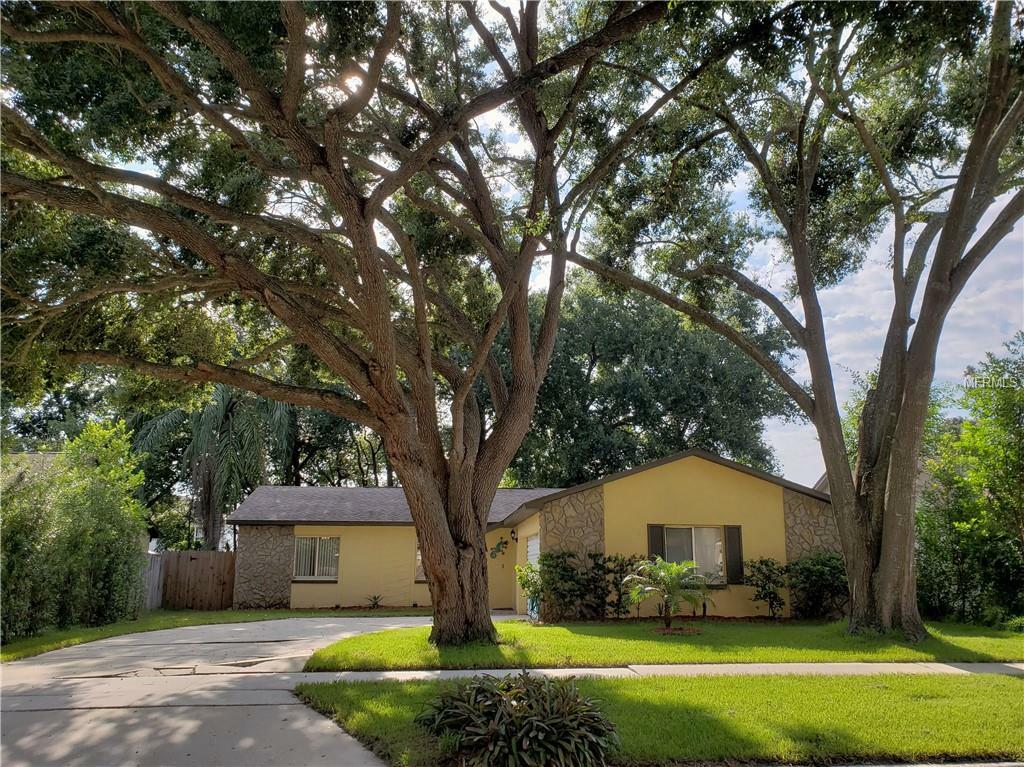 Property Photo: 407 Springview Drive FL 32773