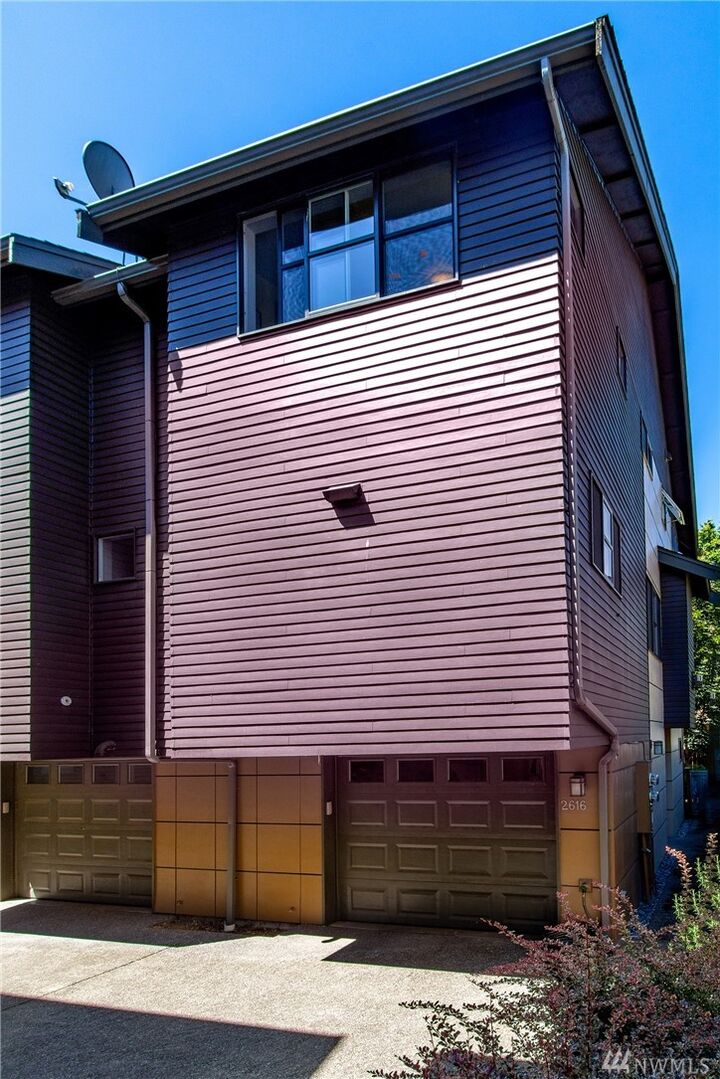 2616 S Lane St  Seattle WA 98144 photo