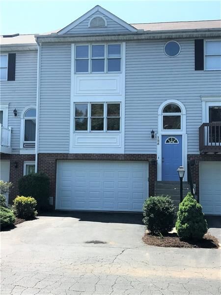 125 Parliament Pl  Whitehall PA 15236 photo