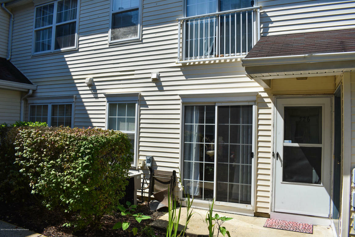 Property Photo:  526 Tivoli Court  NJ 07751 