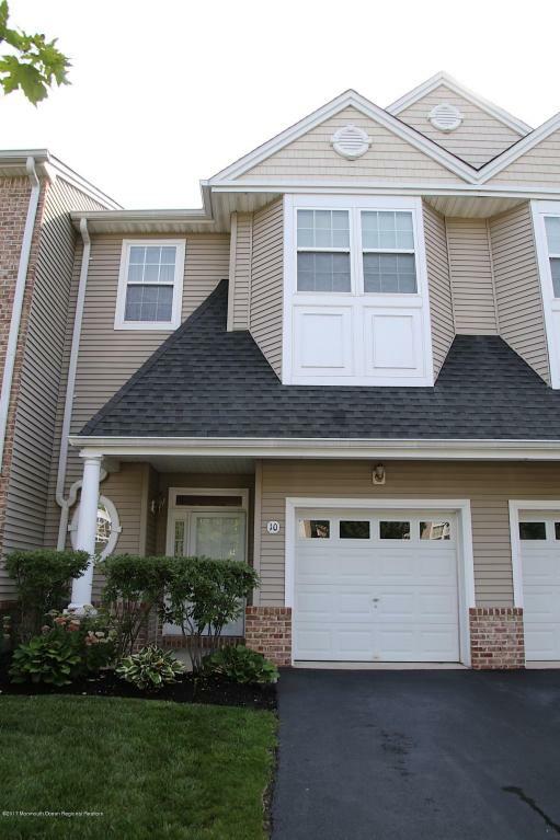 Property Photo:  10 Island Breeze Court  NJ 08050 