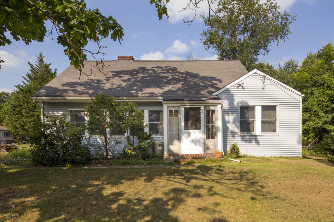 Property Photo:  915 Orchard Road  NJ 07701 