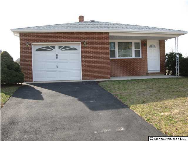 Property Photo:  109 Biabou Drive  NJ 08757 