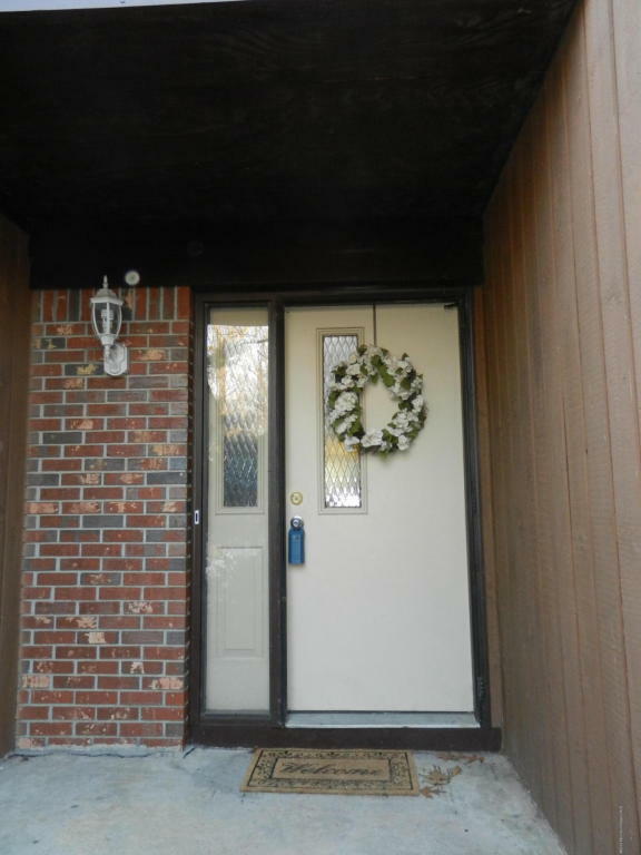 Property Photo:  40 Laurie Court 203  NJ 07747 